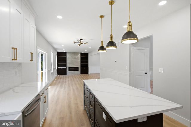 125 PENNSYLVANIA, Barnegat, NJ 08005