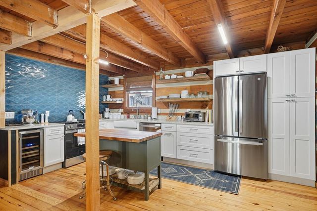 33 Foxhound Drive, Ellijay, GA 30540