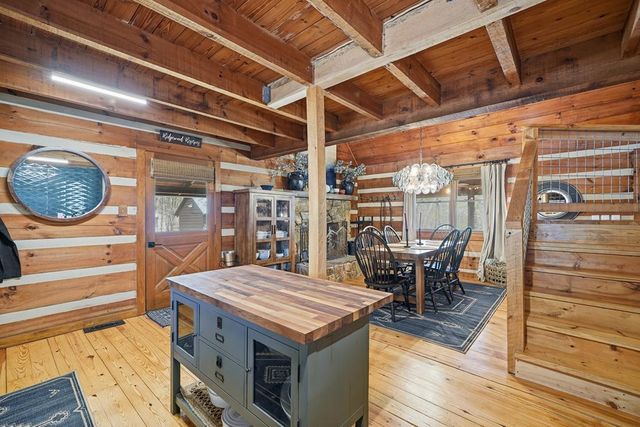 33 Foxhound Drive, Ellijay, GA 30540