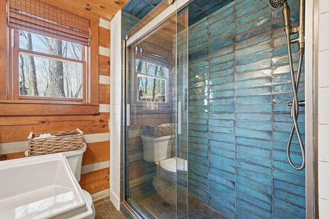 33 Foxhound Drive, Ellijay, GA 30540