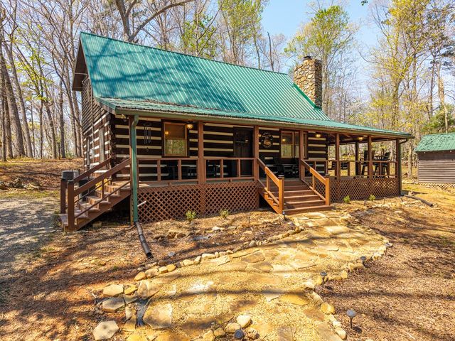 33 Foxhound Drive, Ellijay, GA 30540
