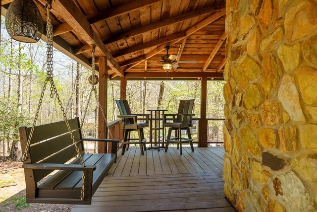33 Foxhound Drive, Ellijay, GA 30540