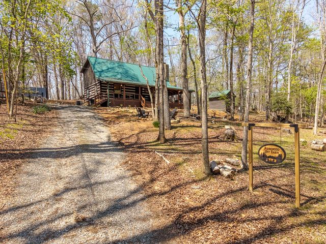 33 Foxhound Drive, Ellijay, GA 30540