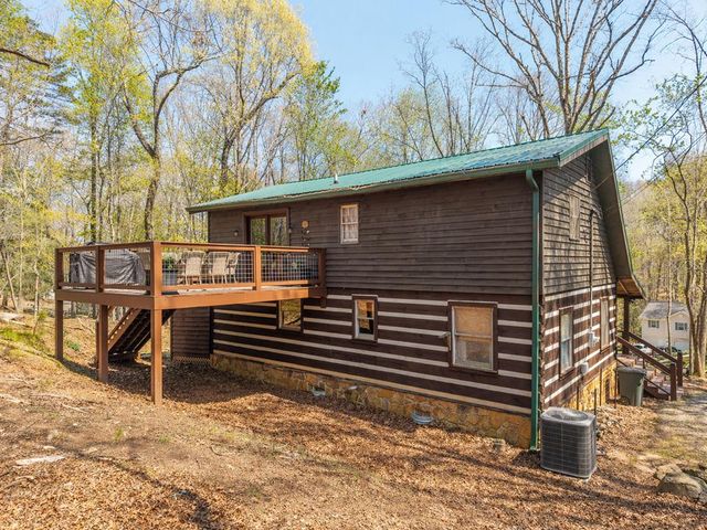 33 Foxhound Drive, Ellijay, GA 30540