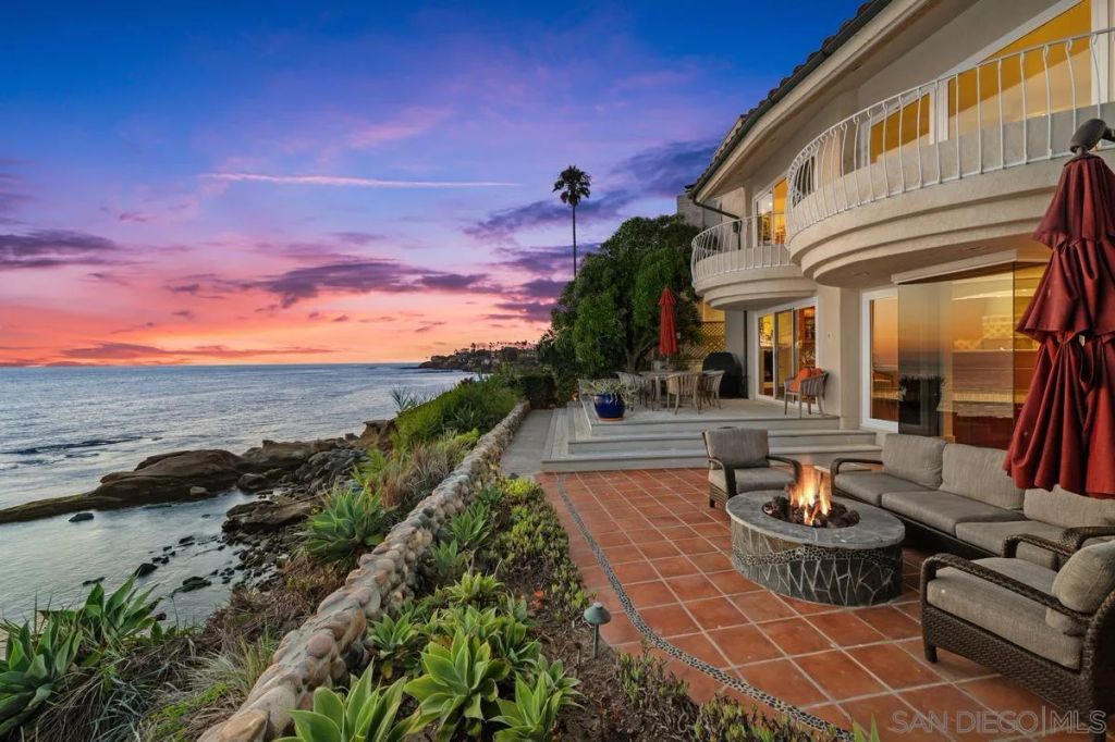 5716 Dolphin Pl, La Jolla, CA 92037