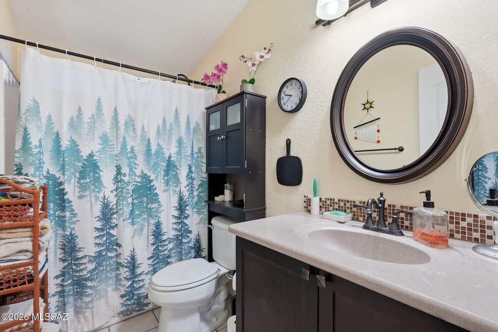 Image 23 of property listing at 26860 S Purple Finch Lane, Amado, AZ 85645