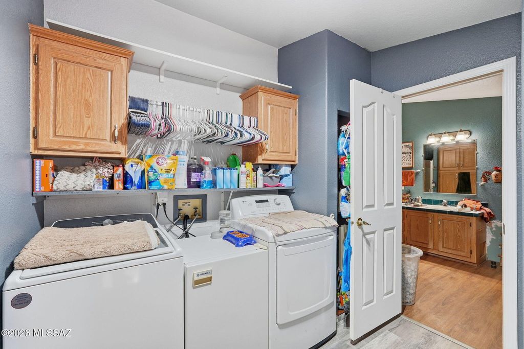 Image 25 of property listing at 26860 S Purple Finch Lane, Amado, AZ 85645