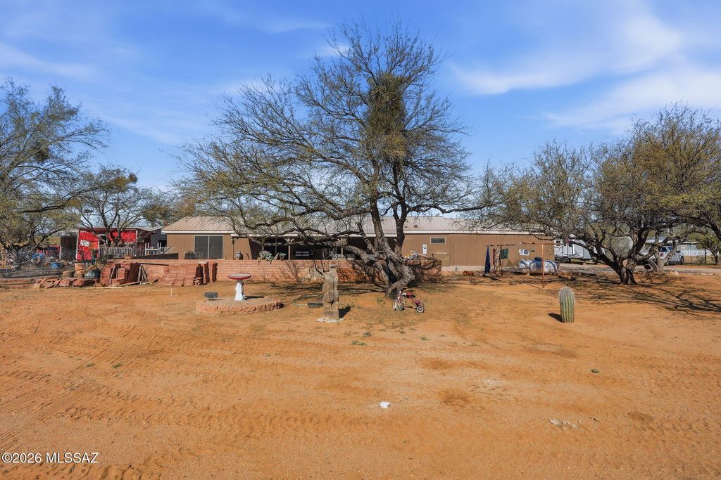 Image 37 of property listing at 26860 S Purple Finch Lane, Amado, AZ 85645