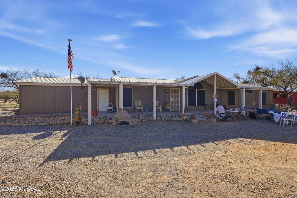Image 38 of property listing at 26860 S Purple Finch Lane, Amado, AZ 85645