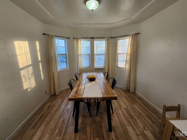 2106 Monterey Street, Bakersfield, CA 93305