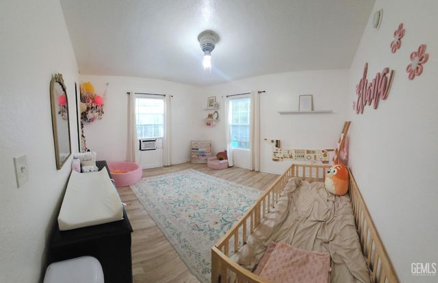 2106 Monterey Street, Bakersfield, CA 93305