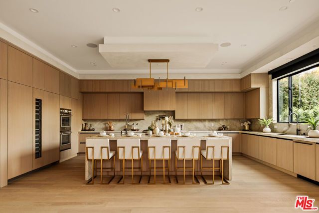 4528 Matilija Avenue, Sherman Oaks, CA 91423