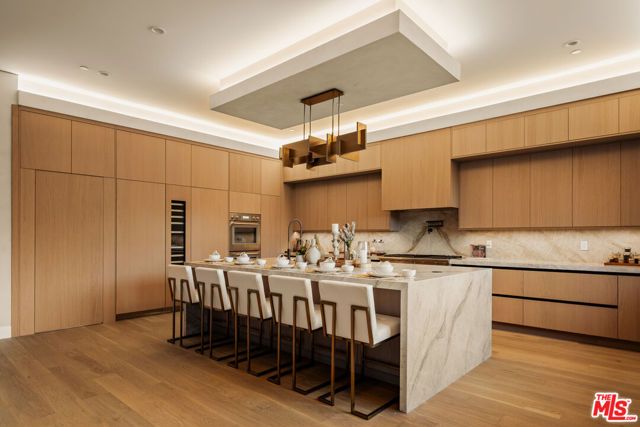 4528 Matilija Avenue, Sherman Oaks, CA 91423