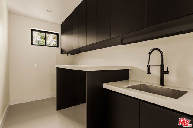 4528 Matilija Avenue, Sherman Oaks, CA 91423