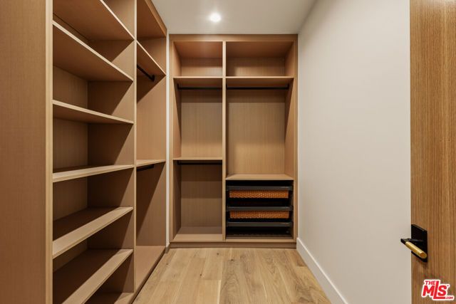 4528 Matilija Avenue, Sherman Oaks, CA 91423