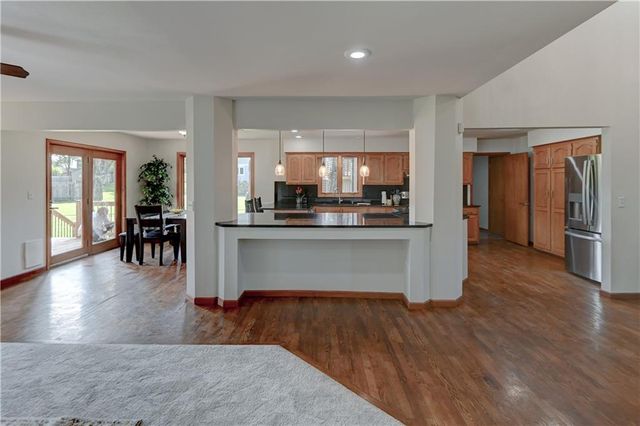 1103 Brookside Place, Raymore, MO 64083