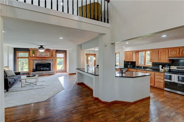 1103 Brookside Place, Raymore, MO 64083