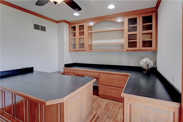 1103 Brookside Place, Raymore, MO 64083