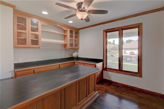 1103 Brookside Place, Raymore, MO 64083