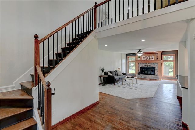 1103 Brookside Place, Raymore, MO 64083
