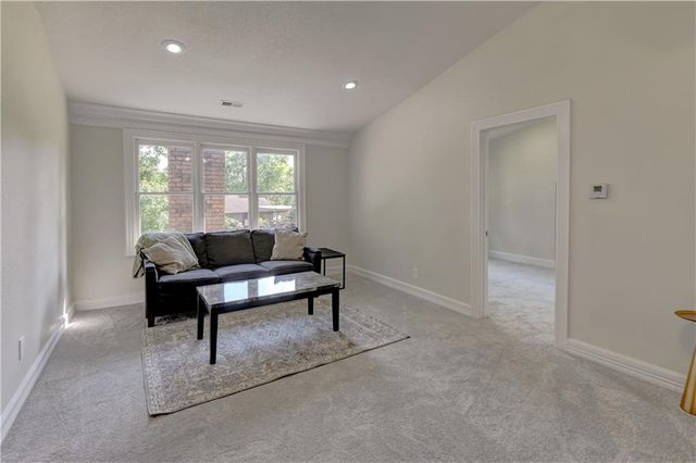 1103 Brookside Place, Raymore, MO 64083