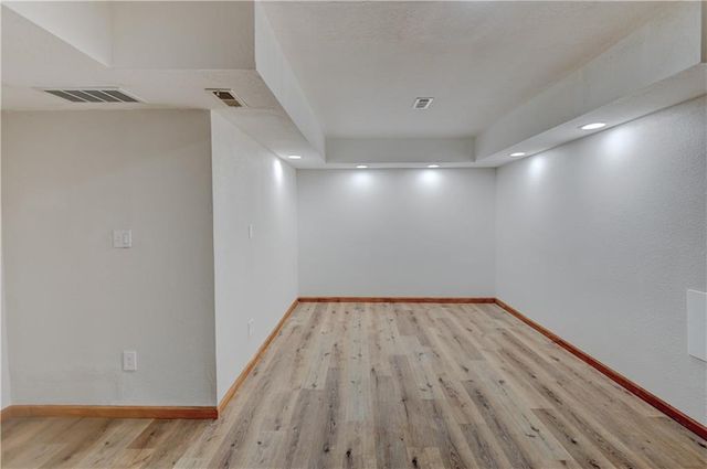 1103 Brookside Place, Raymore, MO 64083