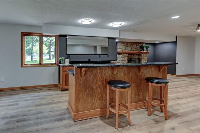1103 Brookside Place, Raymore, MO 64083