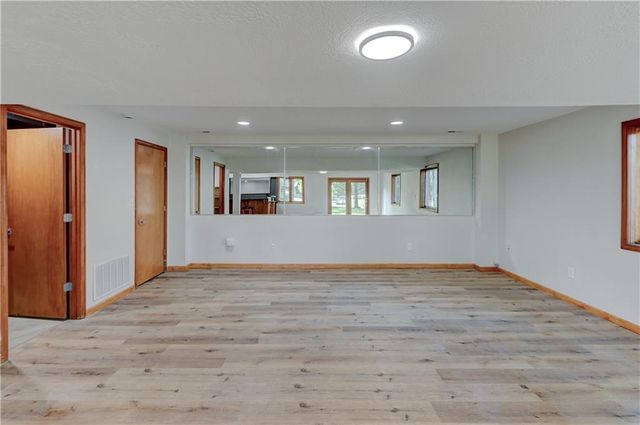 1103 Brookside Place, Raymore, MO 64083