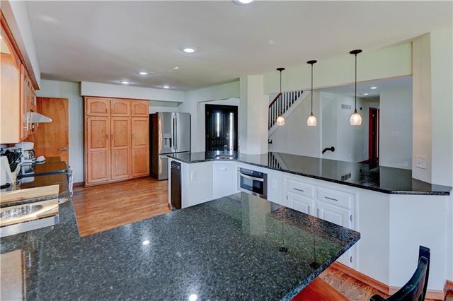 1103 Brookside Place, Raymore, MO 64083