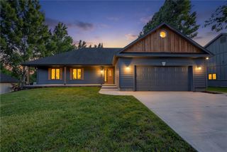 1103 Brookside Place, Raymore, MO 64083