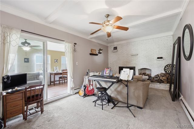 8860 Disney Drive, Niagara, NY 14304