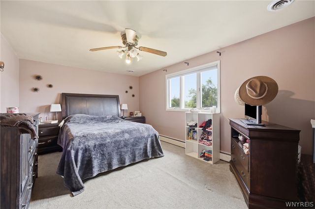 8860 Disney Drive, Niagara, NY 14304
