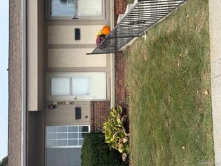 25325 Potomac Drive 3, South Lyon, MI 48178
