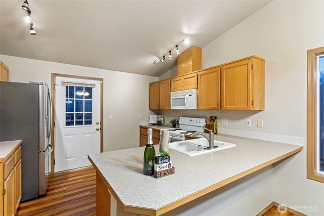 17512 17th Avenue E, Spanaway, WA 98387