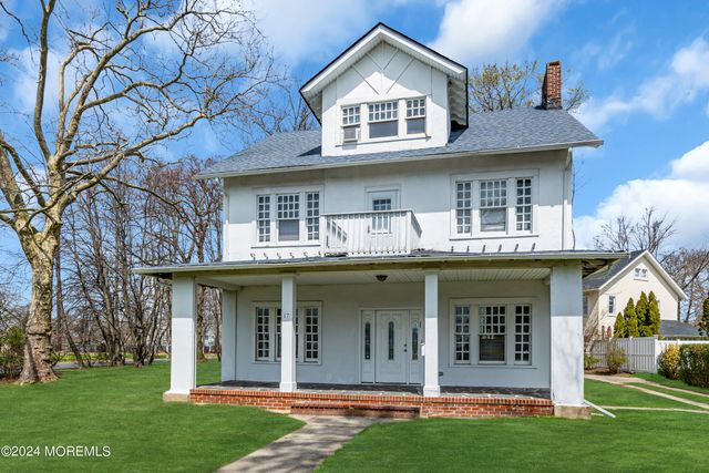 17 Lakeview Road, Deal, NJ 07723