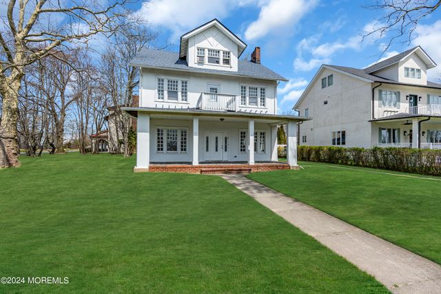 17 Lakeview Road, Deal, NJ 07723