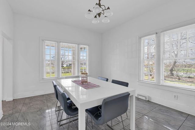 17 Lakeview Road, Deal, NJ 07723