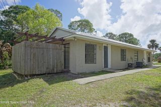 2060 Agora Circle SE 103, Palm Bay, FL 32909