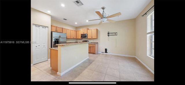 259 SW 7th Ct, Pompano Beach, FL 33060
