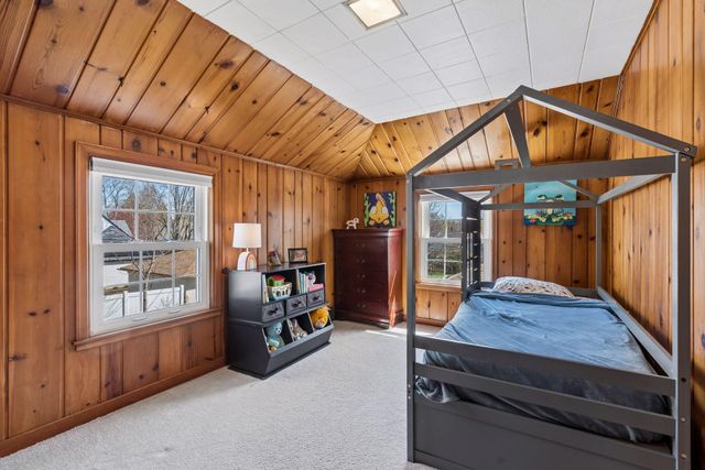 1389 Hoyt Avenue W, Falcon Heights, MN 55108