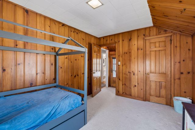 1389 Hoyt Avenue W, Falcon Heights, MN 55108