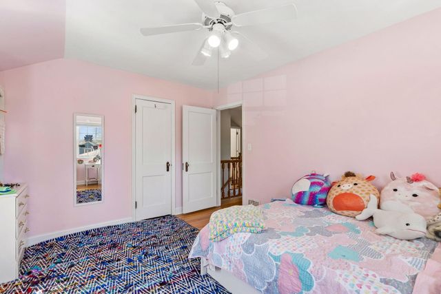 1389 Hoyt Avenue W, Falcon Heights, MN 55108