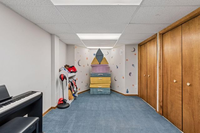 1389 Hoyt Avenue W, Falcon Heights, MN 55108