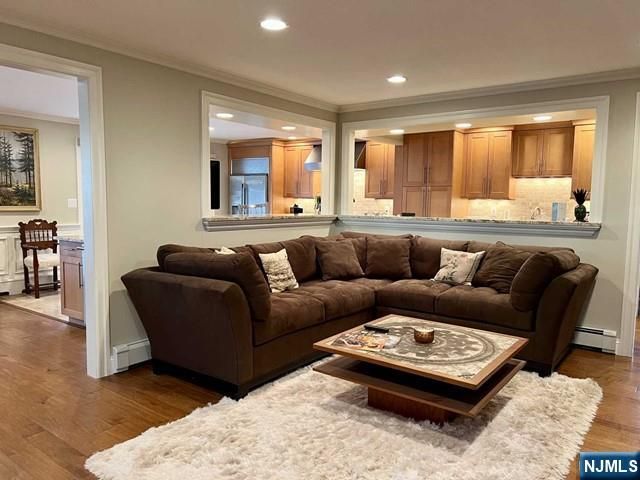 132 Lakeshore Drive, Oakland, NJ 07436