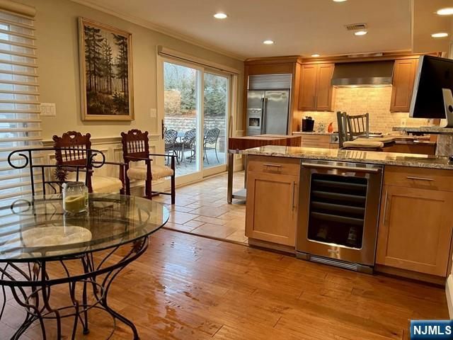 132 Lakeshore Drive, Oakland, NJ 07436