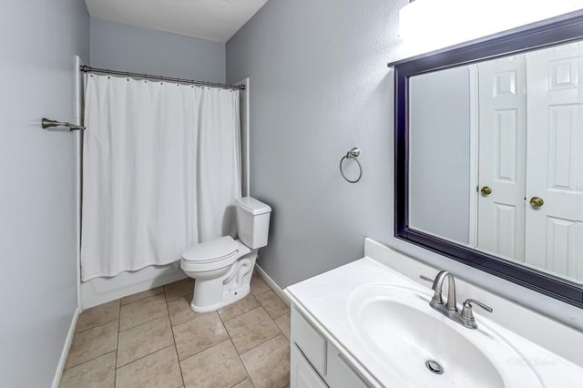 1602 Rustic Hollow Lane, Katy, TX 77450