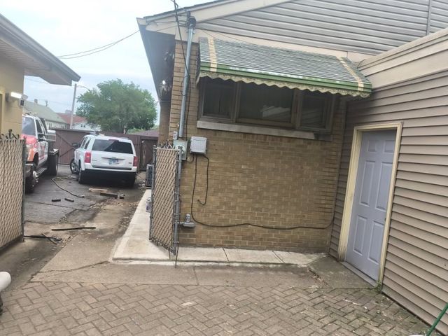 866 Greenbay Avenue, Calumet City, IL 60409