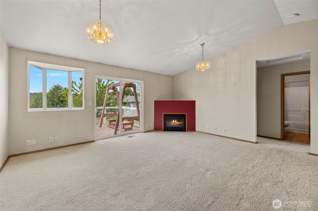 660 Cranberry Drive, Oak Harbor, WA 98277
