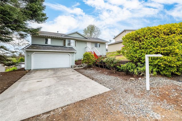 660 Cranberry Drive, Oak Harbor, WA 98277