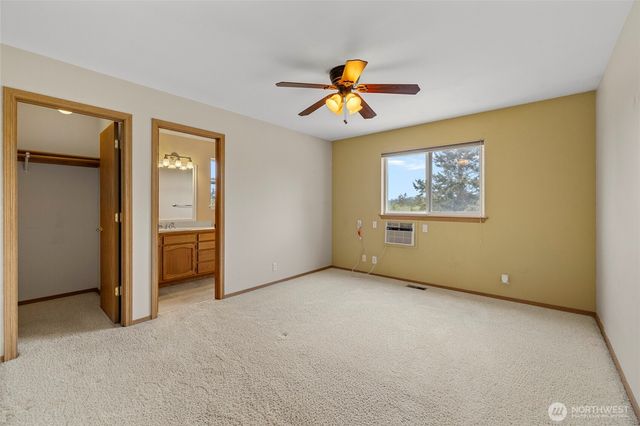 660 Cranberry Drive, Oak Harbor, WA 98277